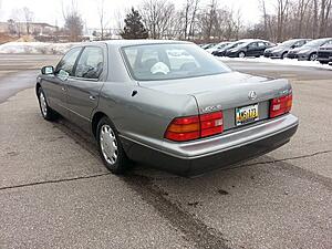 1995 Lexus LS400-ijtimwjl.jpg