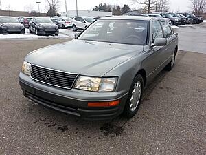 1995 Lexus LS400-qeidearl.jpg