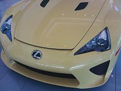 I saw the beast !!!!!!! Bright yellow Lexus LFA-297039_236560786379343_100000762696587_602796_7946490_n.jpg