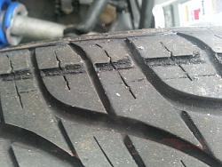 Inner front tire gouged-20140521_135226.jpg