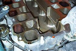 Pics Inside the variable flow Intake Manifold-inside-intake-btm-1.jpg