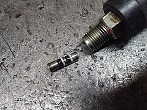 Fixing air control valve on power steering pump-hx27kqg.jpg