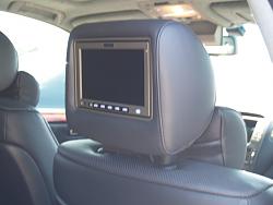 new headrest monitors and Vaistech SL2Vi install-headrests2.jpg