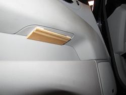 Door handles into Storage-img_0311.jpg