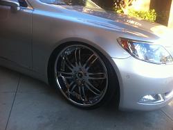 22&quot; Wheels and Spoilers Added to my LS460L-11-15-090.jpg