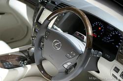 New LS460 Interior shots (warning; HOT!!!)-112201.jpg