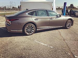 2018 Lexus LS500-ls.jpg