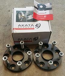 Akata 15mm 5x120 spacers-20160215_165940-1.jpg