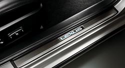 Lexus Announces Pricing on 2007 LX 470 Limited Edition Full-Size Luxury SUV-interior_01.jpg