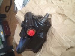 I just received my power steering pump and new acv. Does the acv connect to the pump?-power-steering-3.jpg