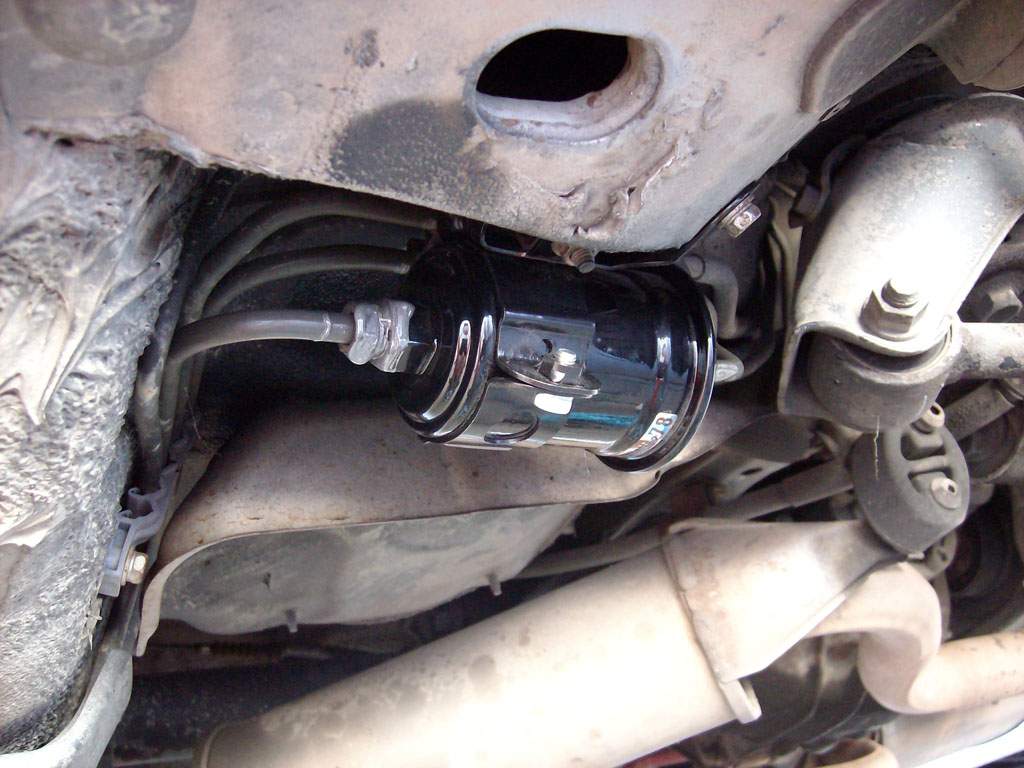 Replace your fuel filter without loosing fuel* - Page 2 ... lexus is300 fuel filter 