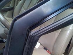 Driver's Side Windows Seal-img_0092.jpg