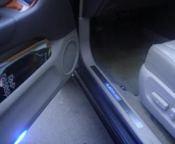 Led upgrades to interior blue light and lighted door sills-dsc07017.jpg