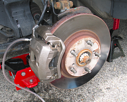 Rear caliper replacement-bleeding-new-caliper.png