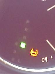 Help identifying this warning light please?-warnlght.jpg