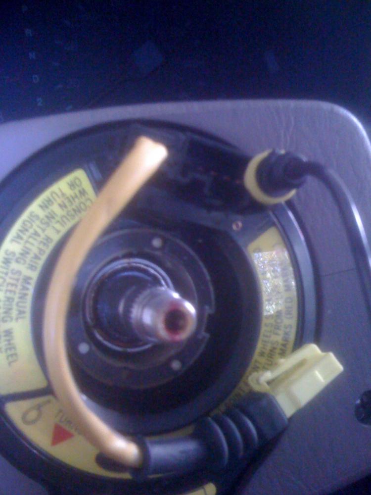 connecting horn on aftermarket steering wheels