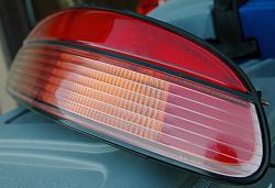 92 - 94 &amp; 95 96 RT side taillights-95lightrt.jpg