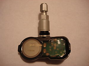 SC430 New Style TPMS Sensors-dsc01313.jpg