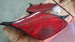 02-05 OEM SC430 complete Tail Light Assembly All Red Lenses-tail2.jpg