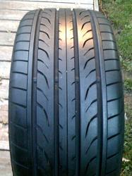 Dunlop SP Sport Maxx 255/40/18 Tire 9/32-front.jpg