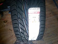 FS: 1 General Exclaim 245/35ZR 19 tire.  Brand new : never mounted!-img-20110312-00042.jpg