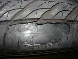 Bridgestone RE960AS PP problems-tread-seperation-009.jpg
