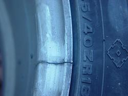 Is this damage fixable?-dsc06425.jpg