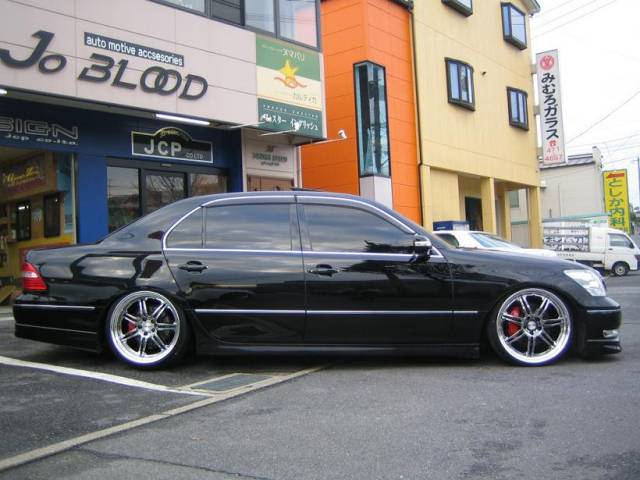 Black LS430 with WORK Varianza T1S wheels and kit (pics