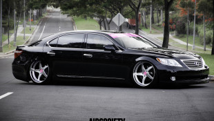 This Bagged LS 460L May Be Low, But It Won’t Get You Down