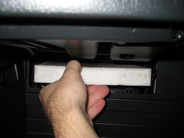 How-To Tuesday: Changing Out Your Cabin Air Filter