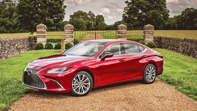 Daily Slideshow: Win a 2019 Lexus ES from Amazon