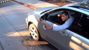 Dumb Thief Steals Lexus, Has No Cash to Leave Lot