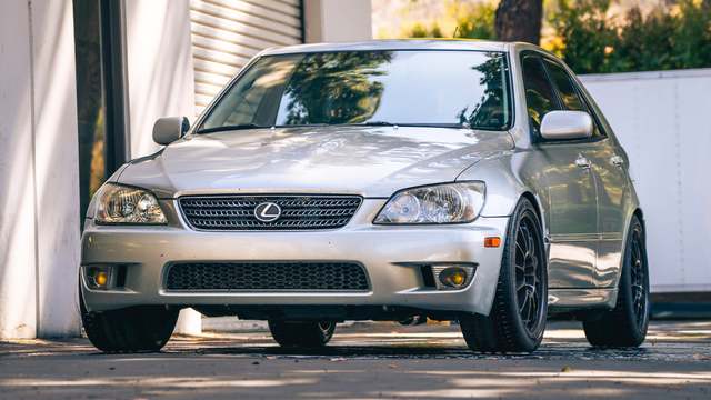 High-Mile Lexus IS300 Goes Under the Knife