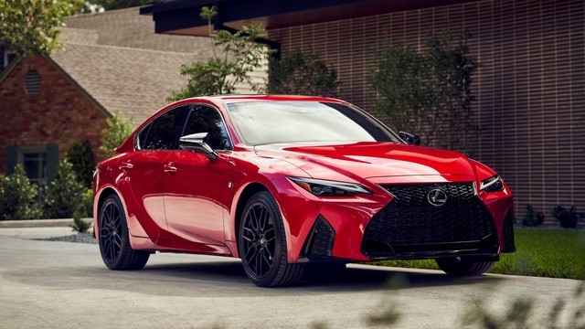 Coolest Features of the 2021 Lexus IS