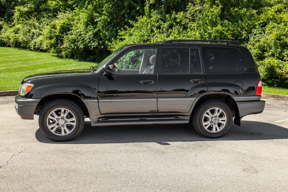 2005 Lexus LX 470