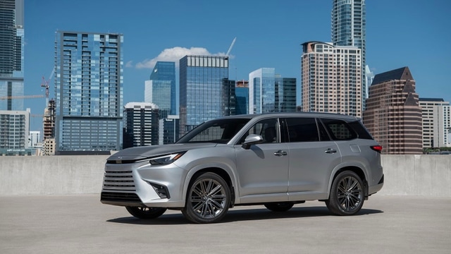 Lexus TX vs Acura MDX: How Do These Crossovers Stack Up?