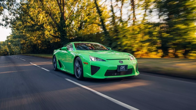 One of Two Lexus LFA in Fresh Green Is Up For Grabs With Less Than 1K Miles